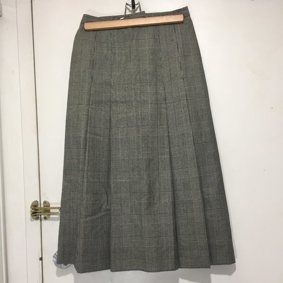 VINTAGE PORTS INTERNATIONAL WOOL PLAID PLEATED SKIRTS SIZE 6 - Picture 4 of 11